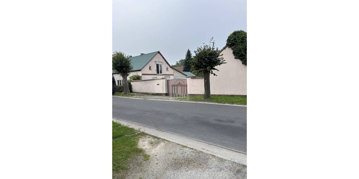 Haus mit Geschichte, großem Grundstück und Raum für Ihre Visionen! 8 zimmer