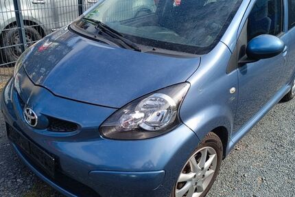 Toyota Aygo (X) 194.000 km 2.499 € Dortmund 44147