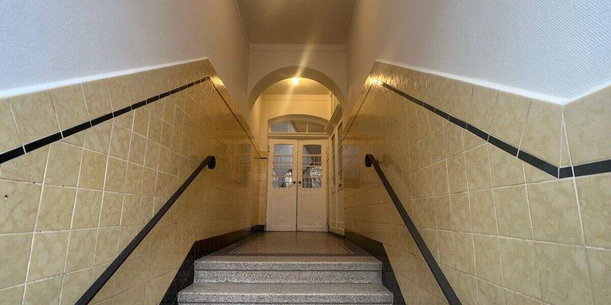 Große Wohnung .... gute Lage .... vermietete 5-Zimmer-Wohnung in der Brühlervorstadt !! 5 zimmer