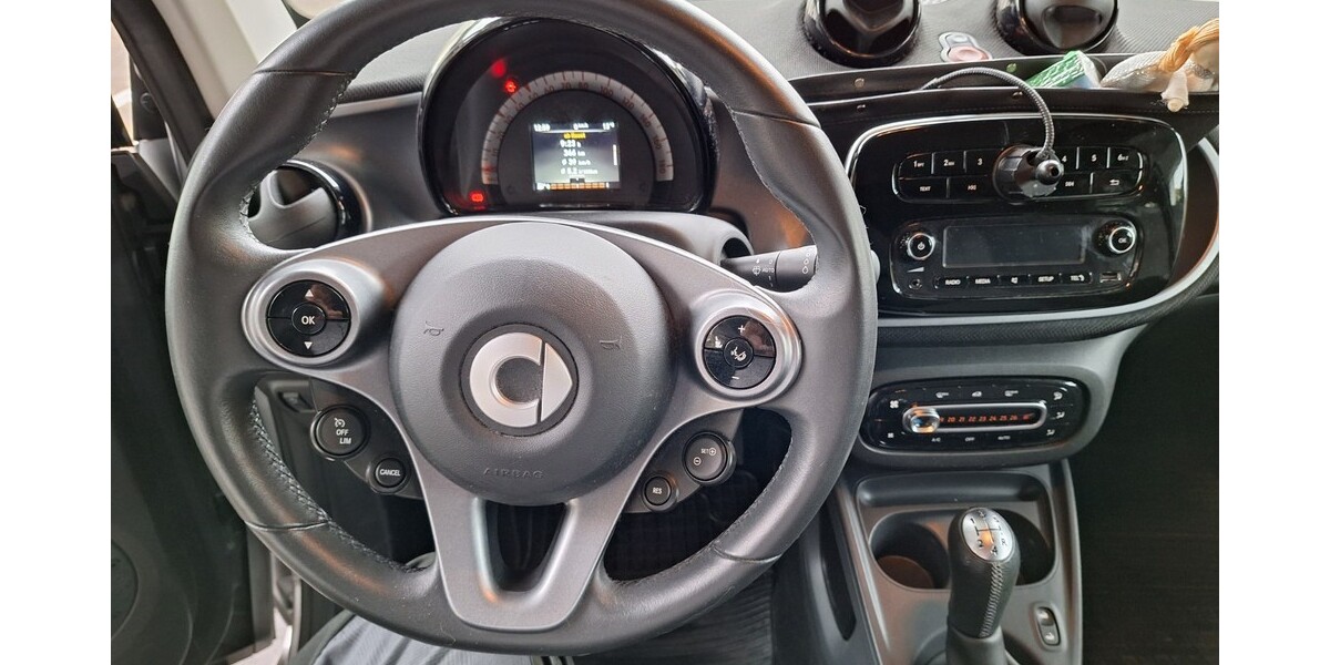 Smart Fortwo Cabrio 45.200 km 10.500 € Isenburg 56269