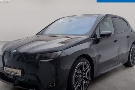BMW iX 26.526 km 71.406 &euro; München 80939