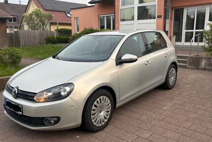 VW Golf 157.000 km 4.899 &euro; Schwenningen 89443