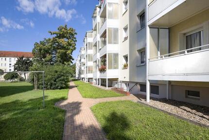 Wohnung Schönebeck (Elbe) - 2 Zimmer, 49 m&sup2;, 285&euro; | Angebot:26251282