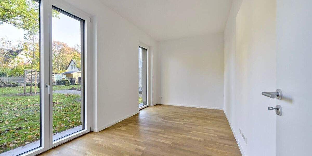 Über den Dächern: Dachgeschoss-Wohnung mit Weitblick 2 zimmer