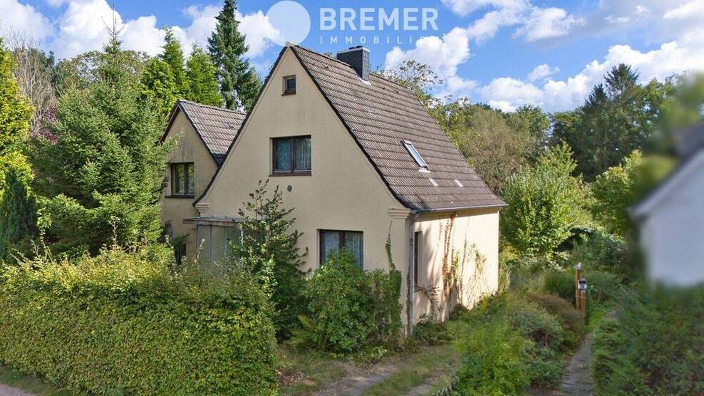 Grundstück mit Altbestand in toller Lage von Hamburg-Lurup, direkt am Böverspark