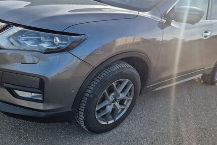 Nissan X-Trail 117.500 km 14.899 € Schlierbach 73278