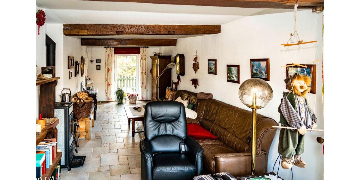 Bauernhaus, Landhaus Vöhl - 7 Zimmer, 100 m&sup2;, 215.000&euro; | Angebot:26423708