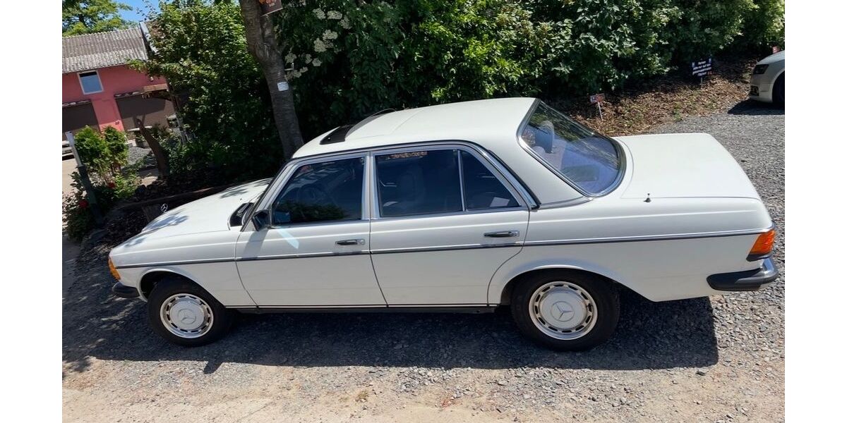 Mercedes-Benz E 230 72.000 km 17.500 &euro; Raunheim 65479
