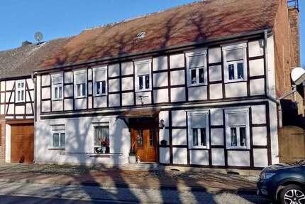 Haus Arendsee (OT Fleetmark) - 9 Zimmer, 260 m&sup2;, 150.000&euro; | Angebot:25078981