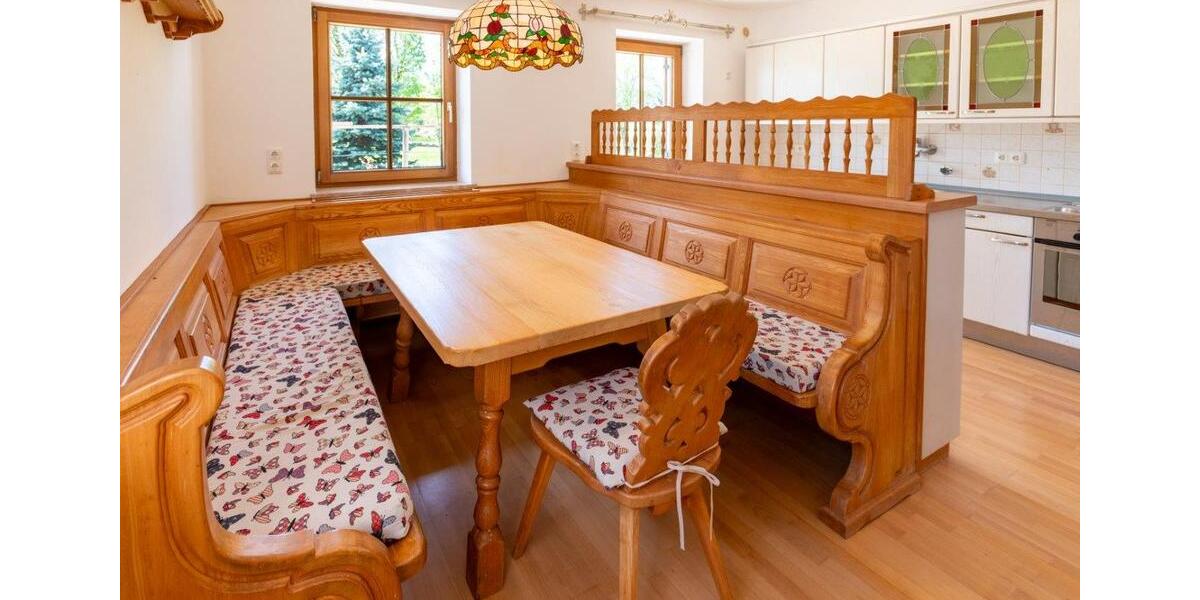 Einfamilienhaus Bergen - 17 Zimmer, 180 m&sup2;, 950.000&euro; | Angebot:26750612