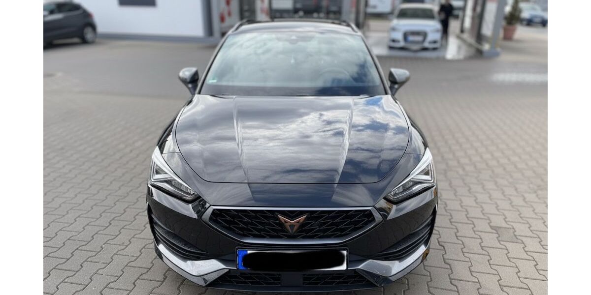 Cupra Leon 62.000 km 27.900 € Nürnberg 90459