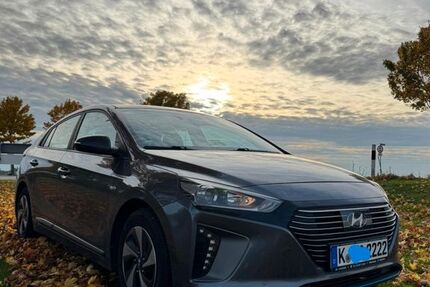 Hyundai IONIQ 132.683 km 11.600 € Köln 51149