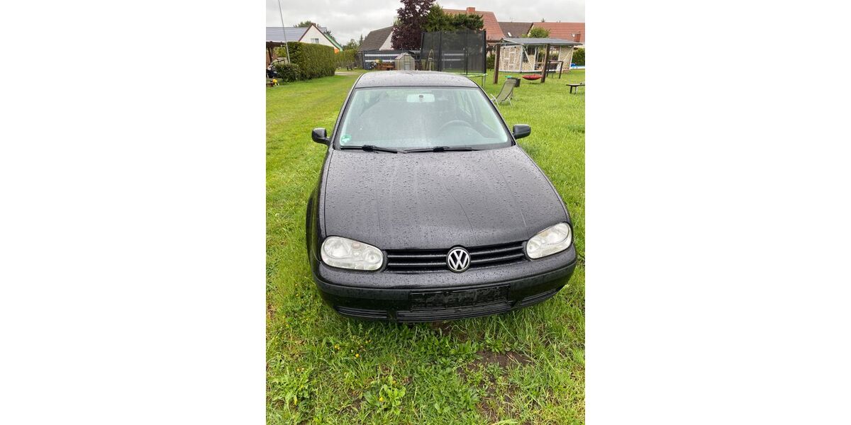 VW Golf 225.000 km 1.800 &euro; Tangerhütte 39517