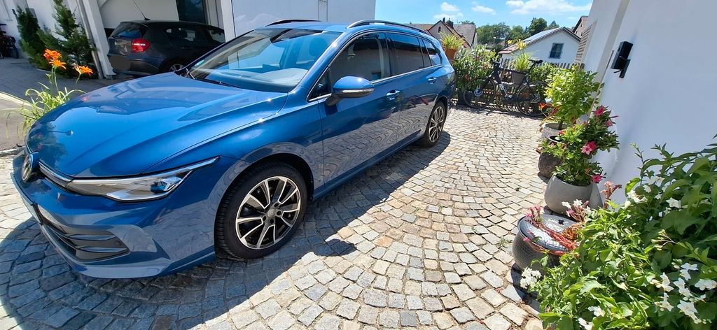 VW Golf 11.500 km 21.750 &euro; Au in der Hallertau 84072