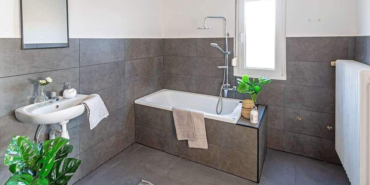 Mit den (Groß)Eltern unter einem Dach? Gartenanteil und 2 Garagen inklusive! 7 zimmer