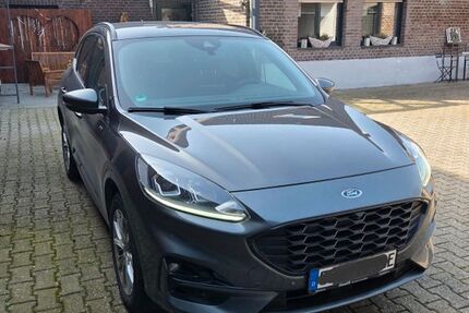 Ford Kuga 82.000 km 17.700 &euro; Kerken 47647
