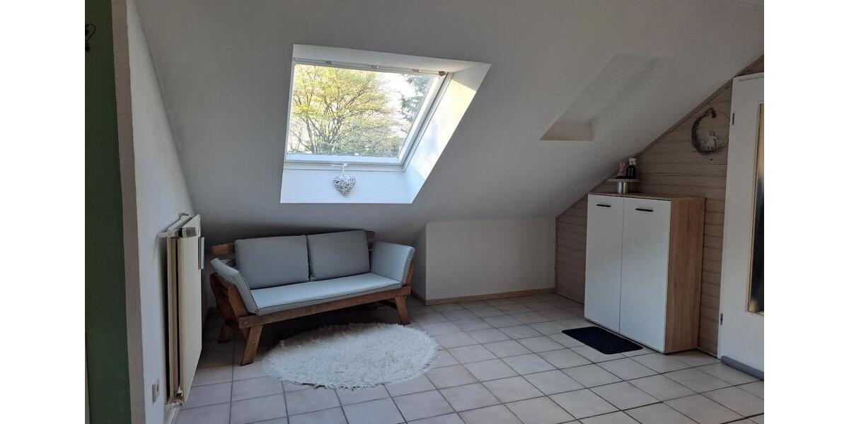 Dachgeschoßwohnung Siegen Kaan-Marienborn - 2 Zimmer, 86 m&sup2;, 774&euro; | Angebot:26337695