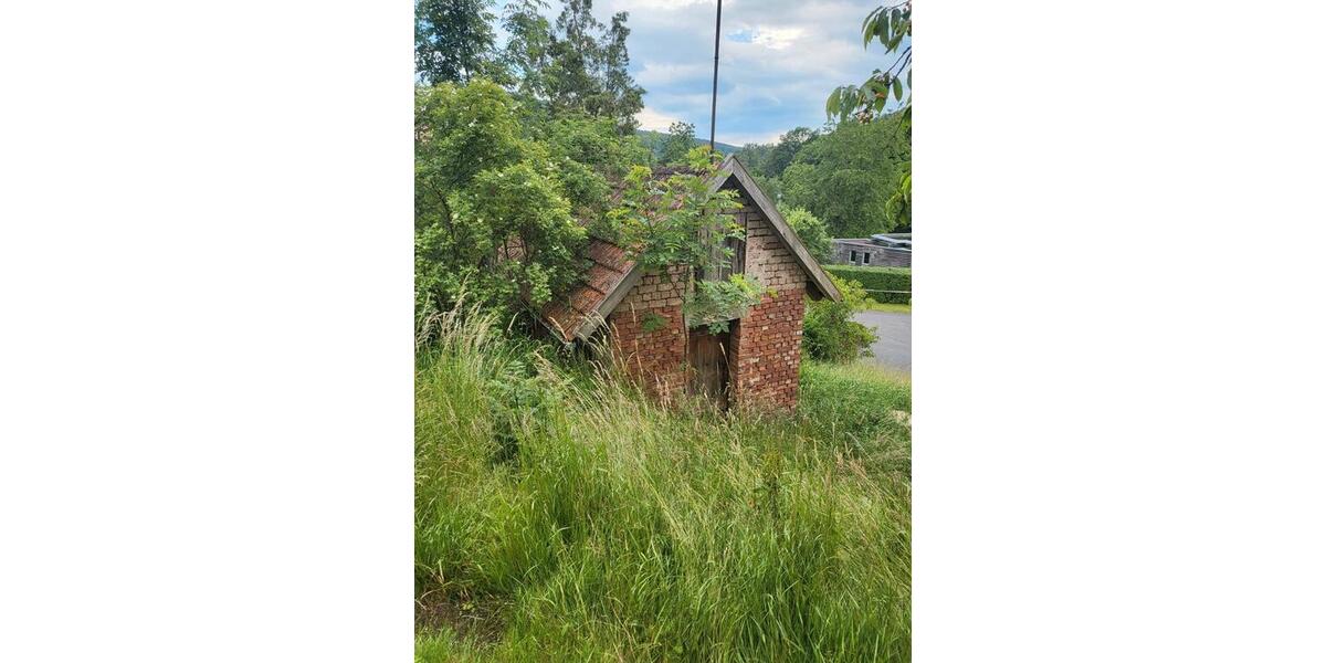 Doppelhaushälfte Gersfeld (Rhön) - 9 Zimmer, 390 m&sup2;, 179.000&euro; | Angebot:26954708