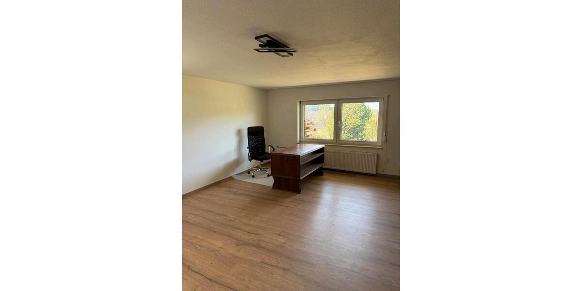 Einfamilienhaus Albstadt Gemarkung Onstmettingen - 9 Zimmer, 220 m&sup2;, 628.000&euro; | Angebot:26889304