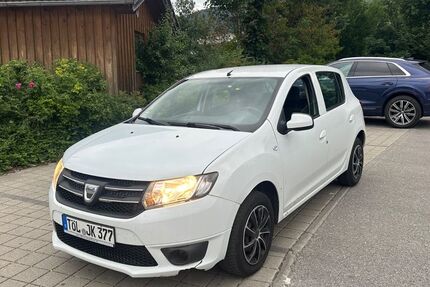 Dacia Sandero 195.100 km 2.590 &euro; München 81929