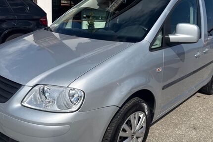 VW Caddy 219.000 km 2.999 &euro; Lenggries 83661