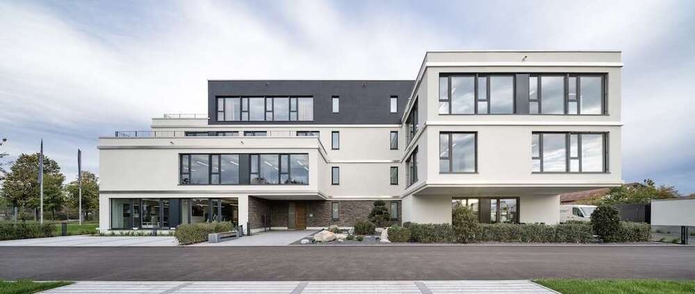 Büro in Oberhaching 599 € 8 m²