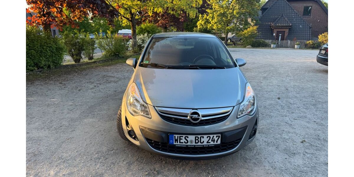 Opel Corsa 53.900 km 5.000 &euro; Rees 46459