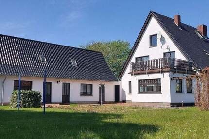 Haus Zingst - 5 Zimmer, 203 m&sup2;, 2.490&euro; | Angebot:24821706