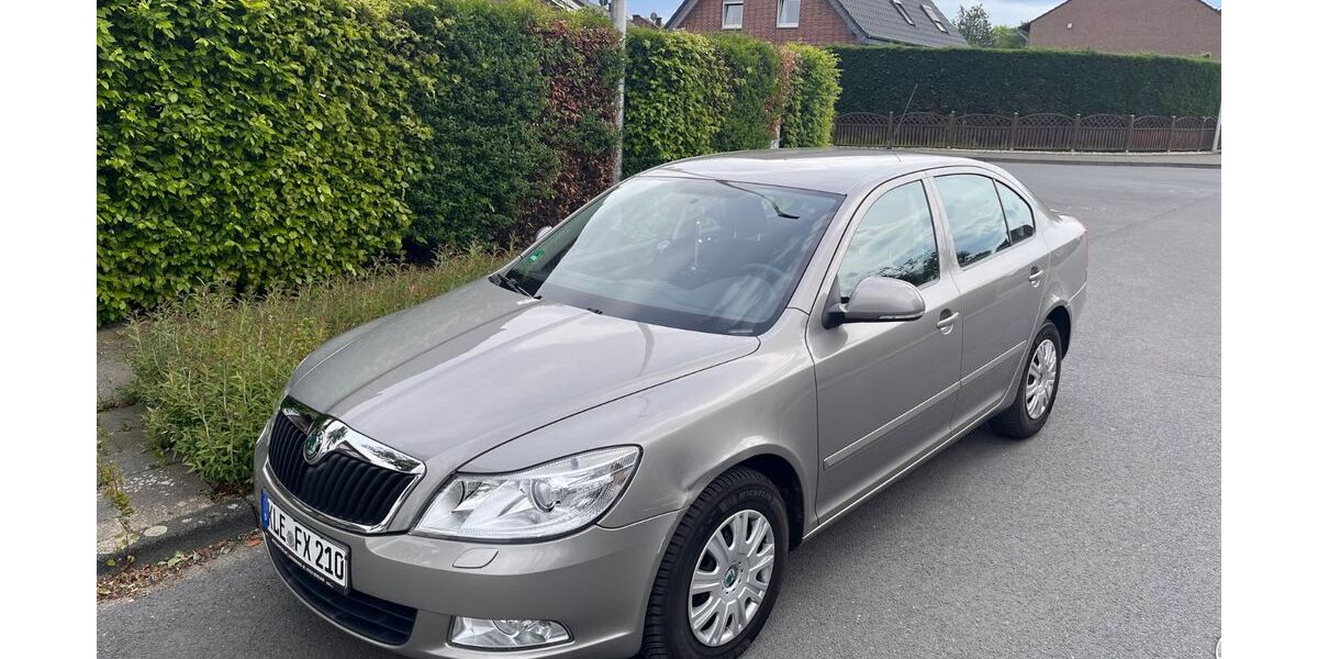 Skoda Octavia 107.000 km 5.200 &euro; Straelen 47638