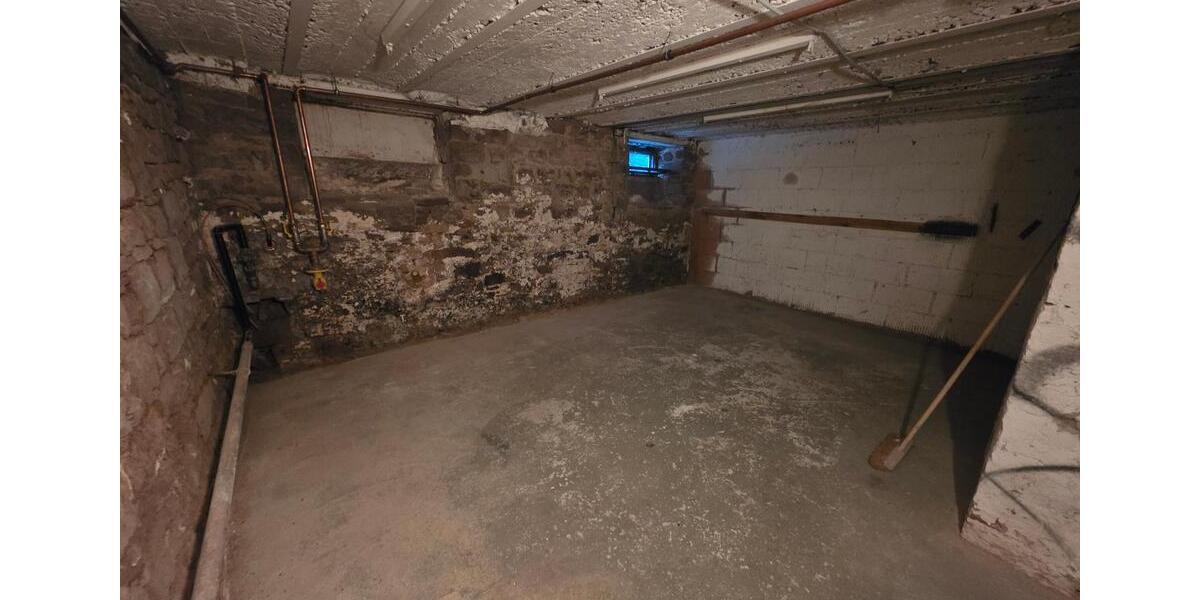 Dachgeschoßwohnung Pforzheim Weststadt - 2 Zimmer, 98 m&sup2;, 850&euro; | Angebot:26603036