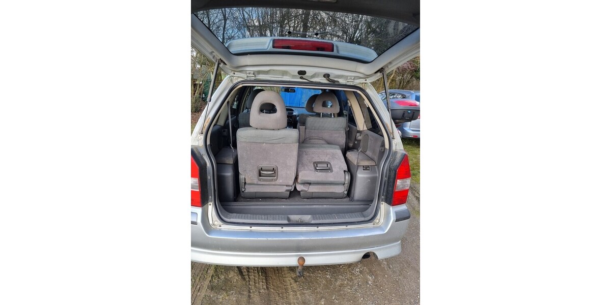 Mitsubishi Space Wagon 214.000 km 1.500 &euro; Veelböken/Frauenmark 