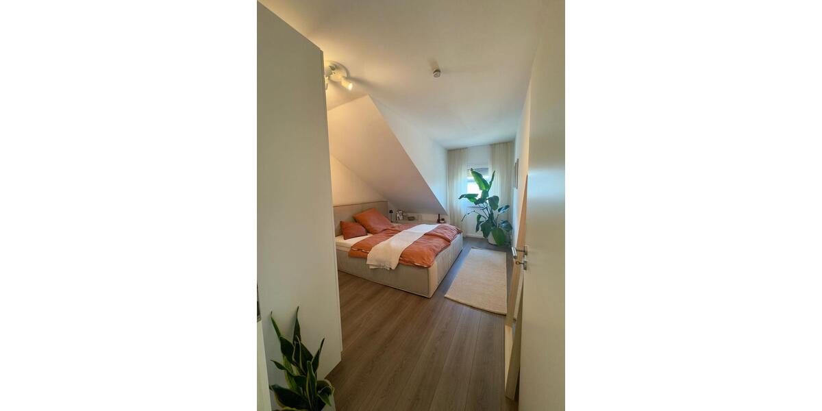 Dachgeschoßwohnung Rülzheim - 2 Zimmer, 65 m&sup2;, 245.000&euro; | Angebot:26840324
