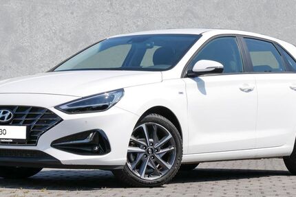 Hyundai i30 35.879 km 15.890 &euro; Wiesbaden 65189