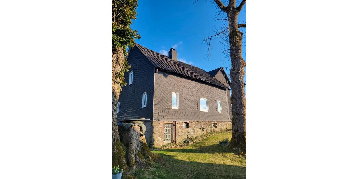 Einfamilienhaus Bad Berleburg - 10 Zimmer, 108 m&sup2;, 145.000&euro; | Angebot:26212254