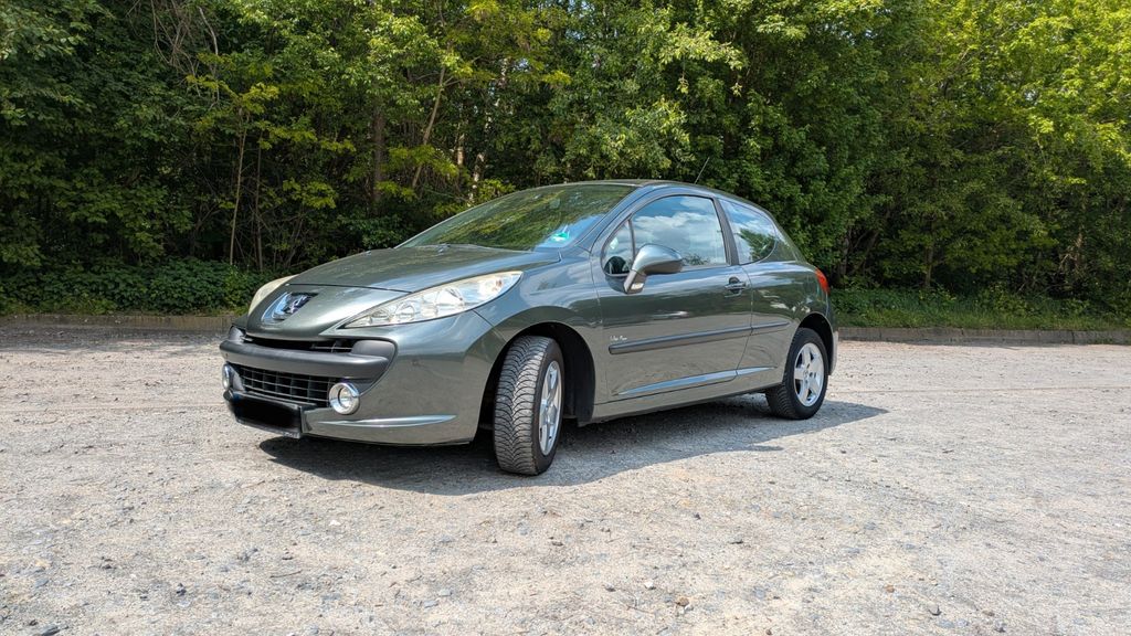 Peugeot 207 131.518 km 2.600 &euro; Osnabrück 49082