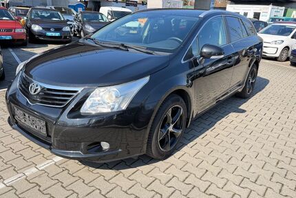 Toyota Avensis 173.922 km 6.700 &euro; München OT Trudering-Riem 81825