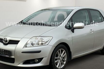 Toyota Auris 140.374 km 2.999 &euro; Brehna 06796