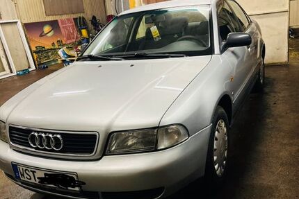 Audi A4 306.992 km 1.049 &euro; Uplengen 26670