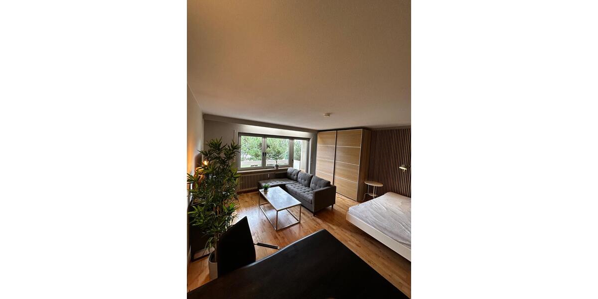 Voll möblierte 1-Zimmer-Wohnung (38 m²) mit Balkon & Stellplatz 1 zimmer