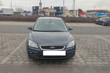 Ford Focus 79.000 km 3.750 € Dresden 01159