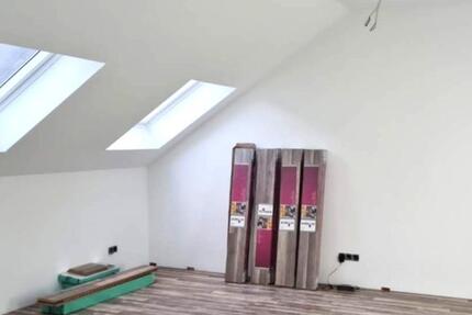 Stilvolle 2-Zi-Dachgeschoss-Wohnung,Balkon,Tiefenbach (Östringen) 2 zimmer