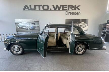 Rolls Royce Silver Cloud