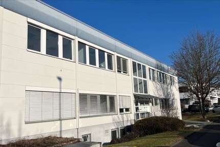 Halle in Frickenhausen 3.200.000 € 1610 m²