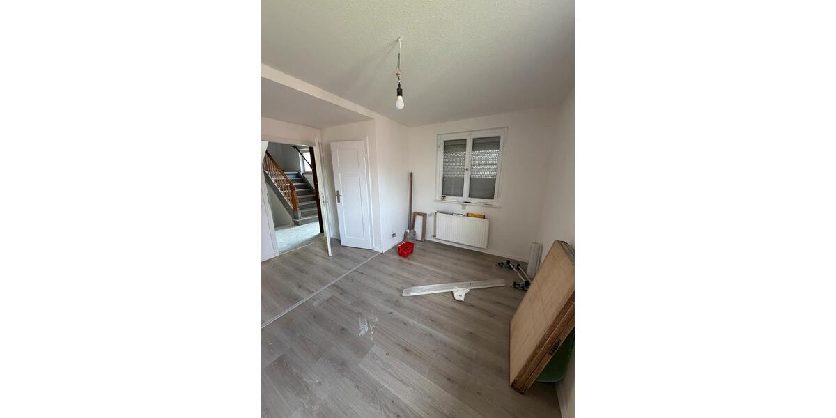 Erdgeschoßwohnung Bondorf - 3 Zimmer, 85 m&sup2;, 1.100&euro; | Angebot:26660126