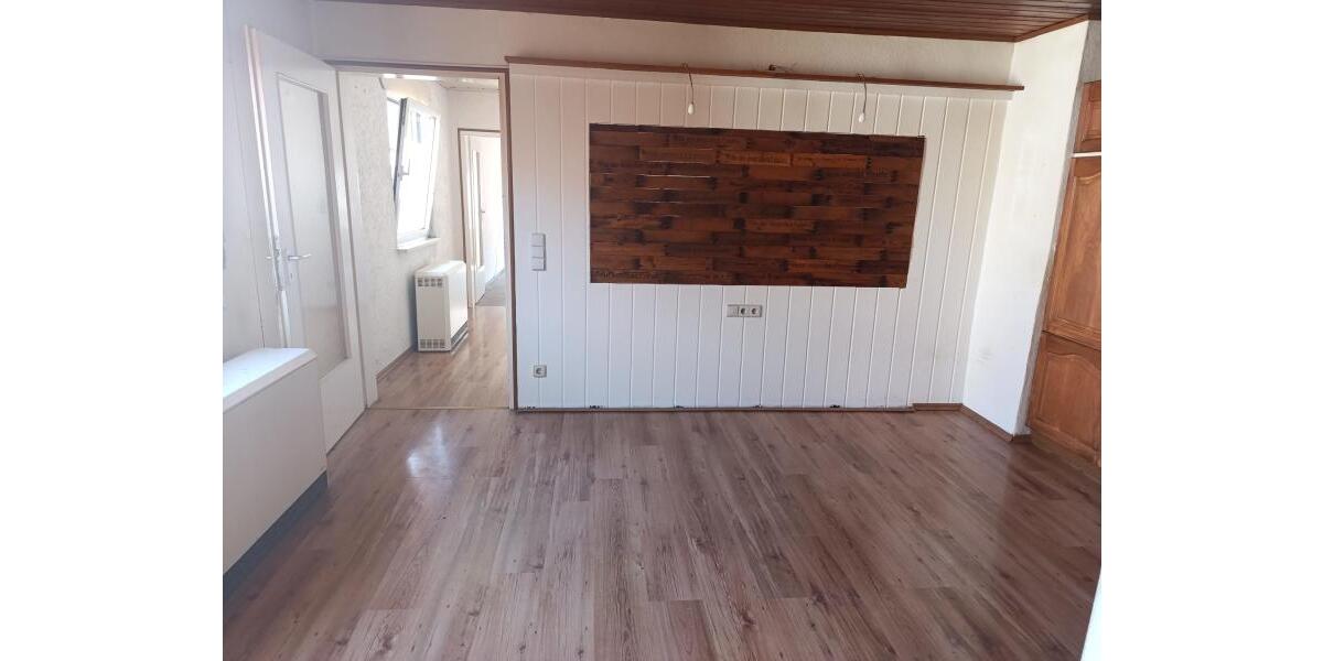 ObjNr:19726 - Freundliches 1-2 Fmilienhaus in ruhiger Lage von Waldsee 6 zimmer