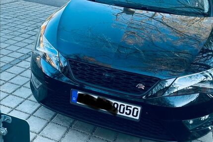 Seat Leon 136.000 km 13.000 &euro; Traunreut 83301