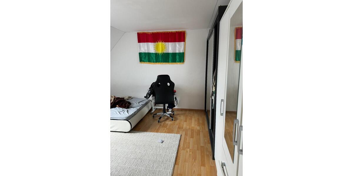 Dachgeschoßwohnung Thannhausen - 4 Zimmer, 100 m&sup2;, 300.000&euro; | Angebot:24494113