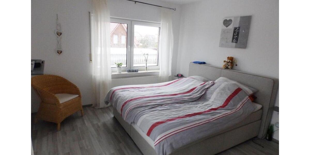 Etagenwohnung Esens - 4 Zimmer, 99 m&sup2;, 690&euro; | Angebot:25292522