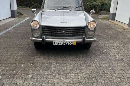Peugeot 404