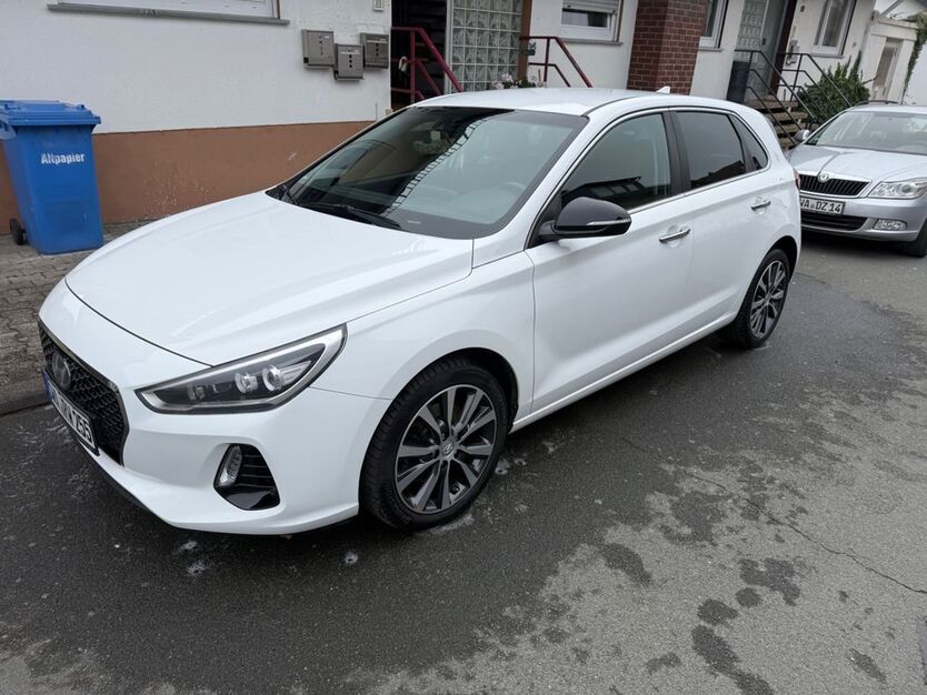 Hyundai i30 106.000 km 11.000 € Heidenrod 65321